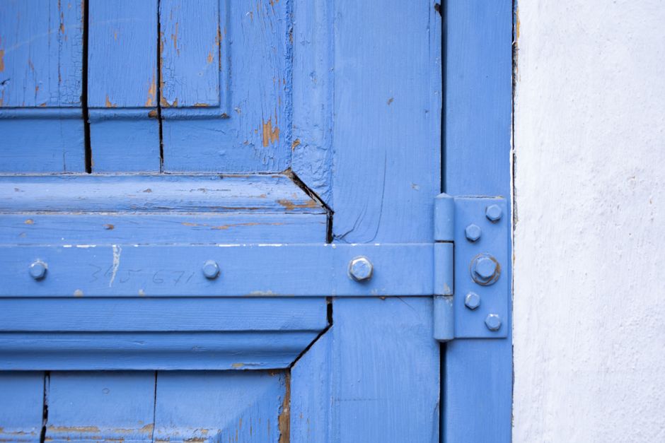 Door Hinge Repair: Fix Stripped Screws Permanently (2026 Guide)